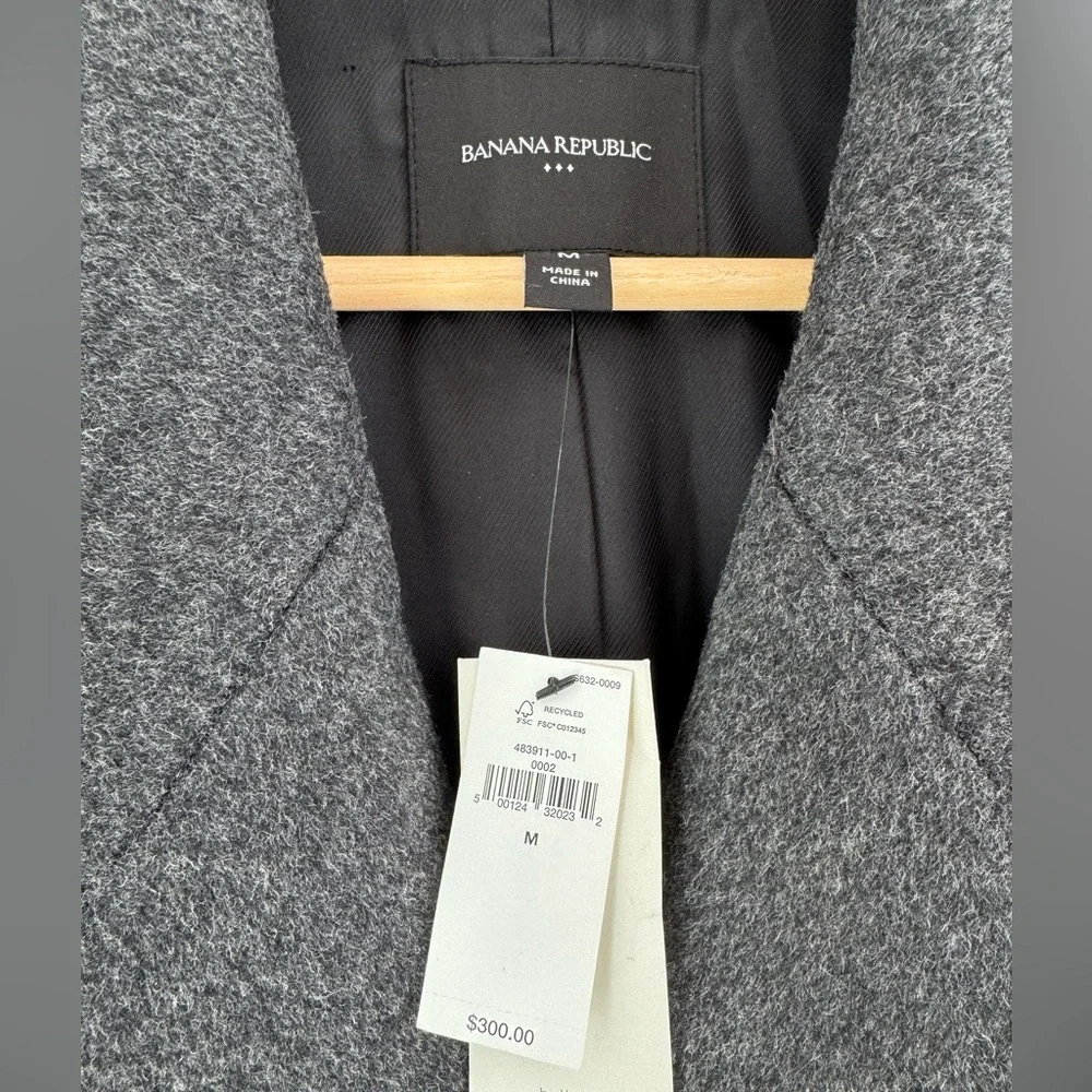 BRAND NEW! Banana Republic Men’s Gray Wool Blend Double Breasted Coat - Picture 3 of 13